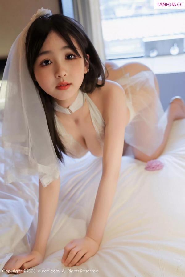   [XiuRen]高清写真图 2025.03.13 No.10011 奶芙乔乔 美腿性感第28张图片